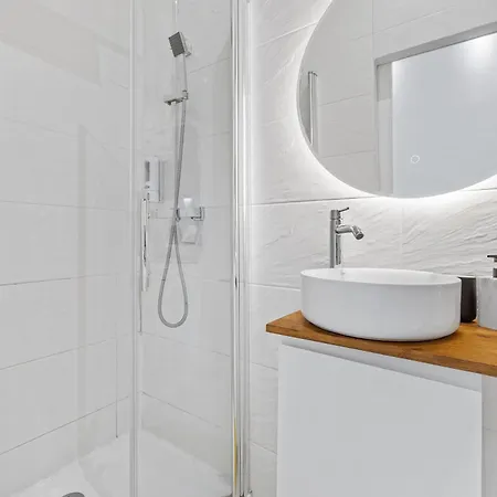 2 - Hyper Centre - Air-conditioned - Terrace - Quiet - Tramway - Equipped Kitchen - Wifi *