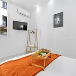Appartement 2 - Hyper Centre - Air-conditioned - Terrace - Quiet - Tramway - Equipped Kitchen - Wifi Nice