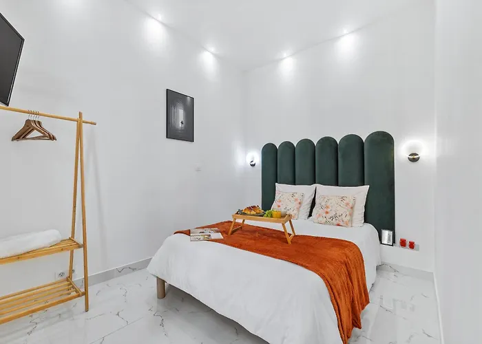 Appartamento 2 - Hyper Centre - Air-conditioned - Terrace - Quiet - Tramway - Equipped Kitchen - Wifi Nizza