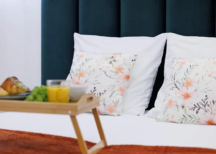 2 - Hyper Centre - Air-conditioned - Terrace - Quiet - Tramway - Equipped Kitchen - Wifi * Nizza