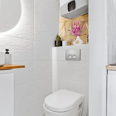 2 - Hyper Centre - Air-conditioned - Terrace - Quiet - Tramway - Equipped Kitchen - Wifi